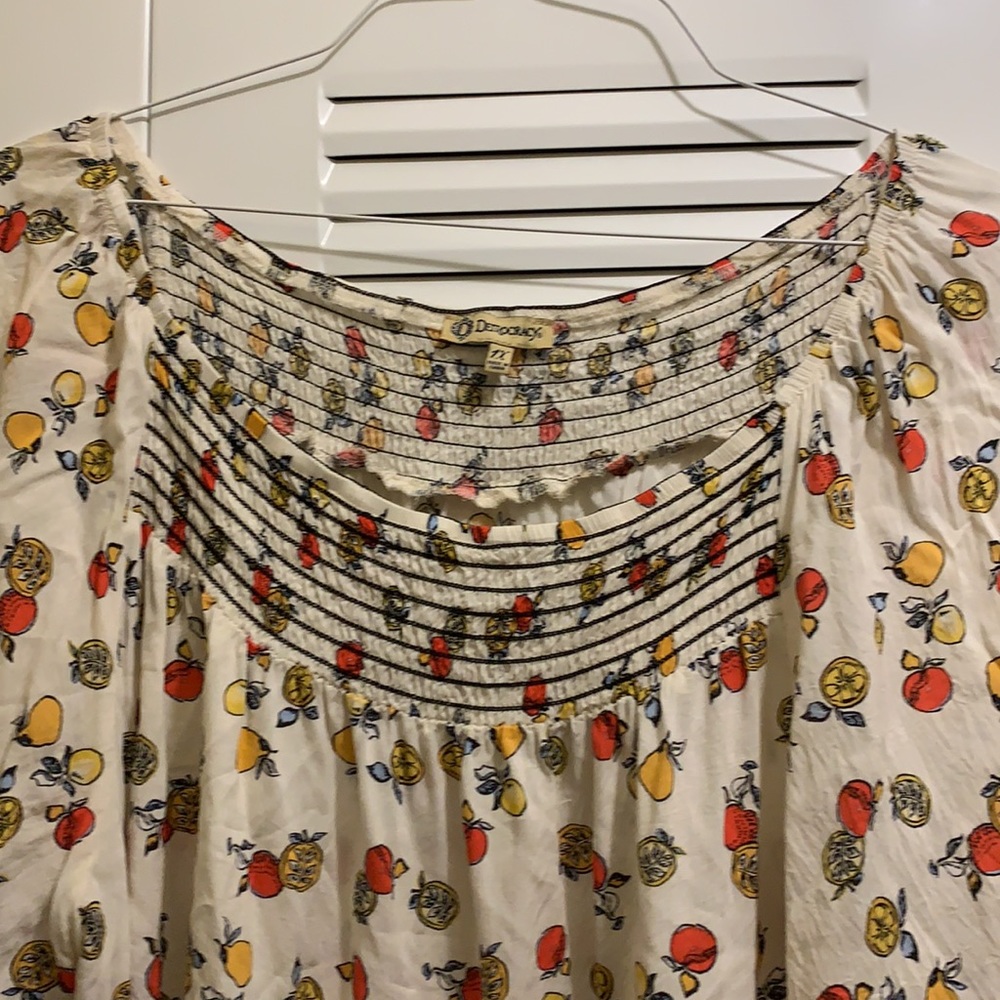 Democracy brand vintage hippie shirt with cute citrus fruit pattern